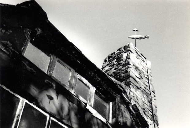 survivor 11windvane on Hut
