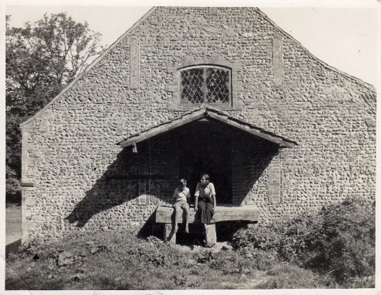 nf 3 1936 ILW Windles Elizabethan Corn Barn
